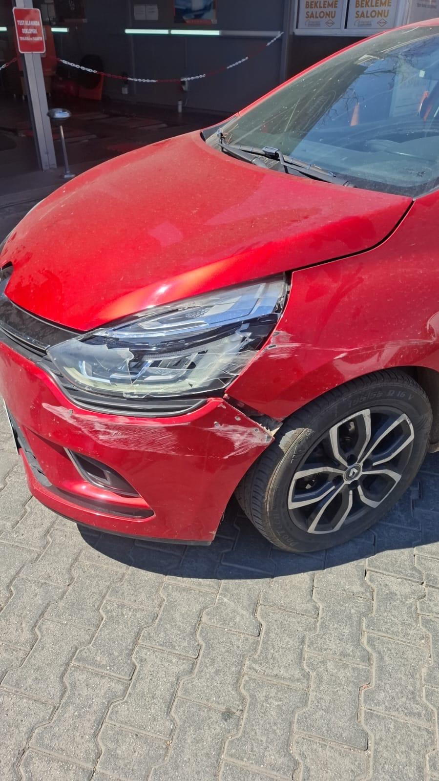 Araç far parlatma ve boya parlatma işlemi sonrası yansıma detayı